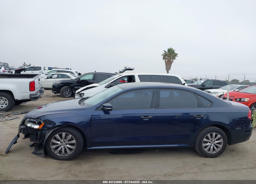 2015 VOLKSWAGEN PASSAT VIN: 1VWAT7A38FC021387