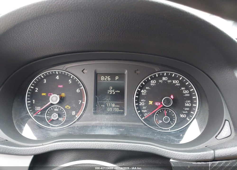2015 VOLKSWAGEN PASSAT VIN: 1VWAT7A38FC021387