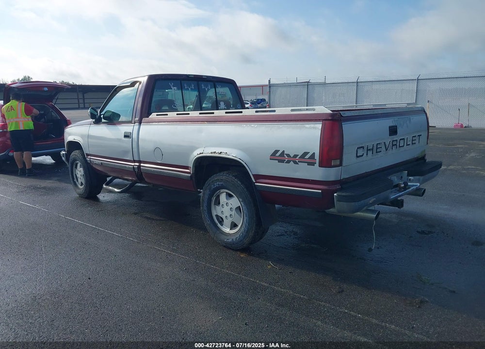 1994 CHEVROLET GMT-400 K1500 VIN: 1GCEK14K8RE116841