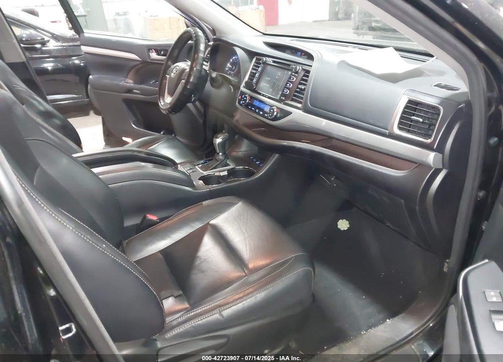 2016 TOYOTA HIGHLANDER VIN: 5TDJKRFHXGS235187