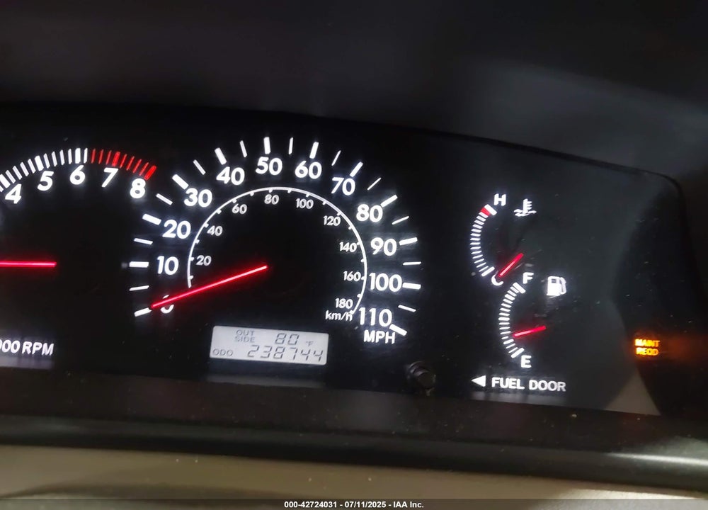 2005 TOYOTA COROLLA LE VIN: 2T1BR32E85C390738