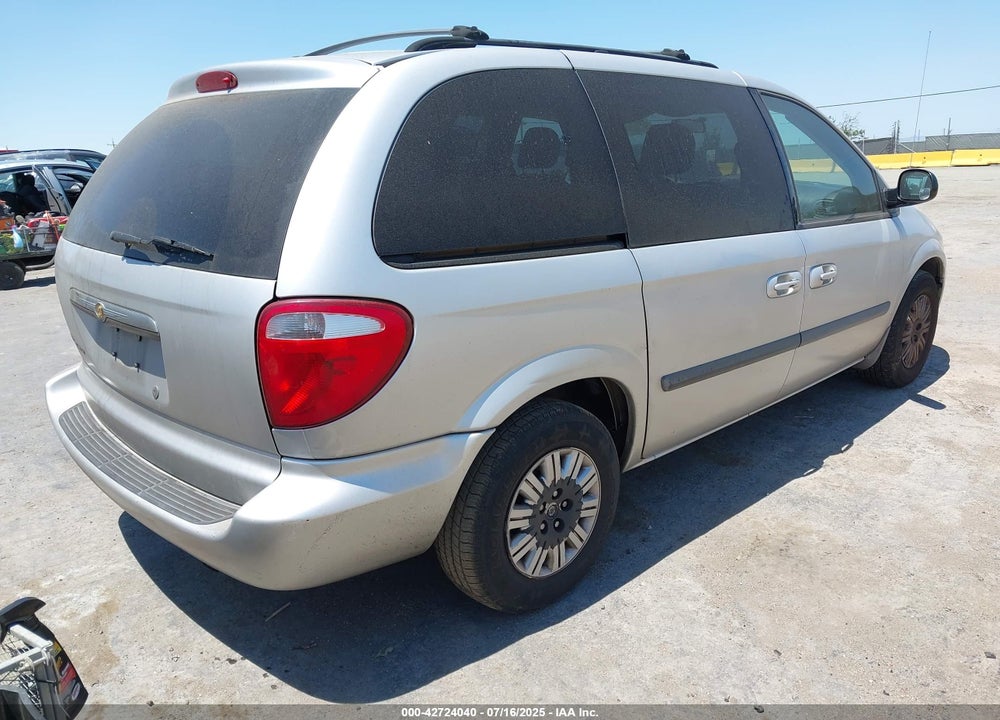 2007 CHRYSLER TOWN & COUNTRY LX VIN: 1A4GJ45R97B179934