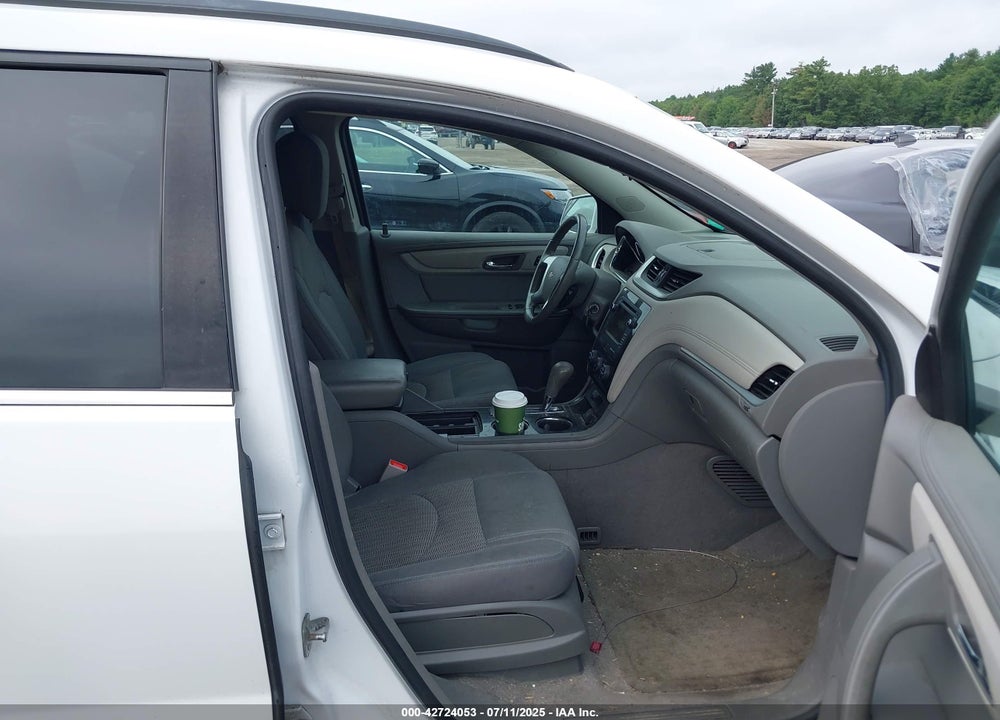2017 CHEVROLET TRAVERSE 1LT VIN: 1GNKVGKD5HJ130694