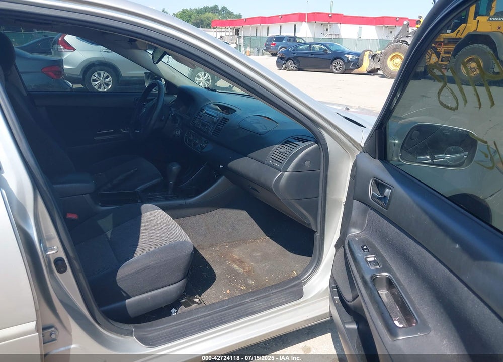 2004 TOYOTA CAMRY SE VIN: 4T1BE32K14U841524