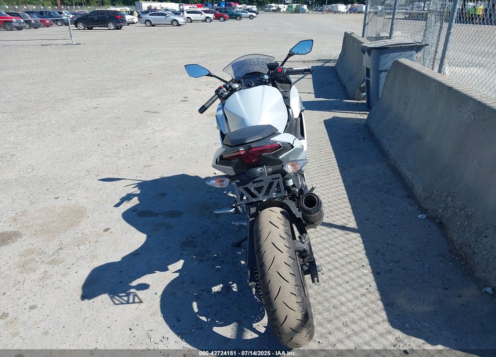2024 KAWASAKI EX500 VIN: ML5EXGG1XRDA12829