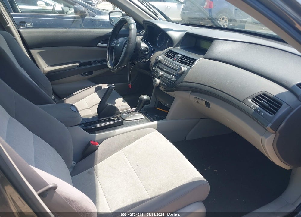 2008 HONDA ACCORD VIN: 1HGCP26438A113169