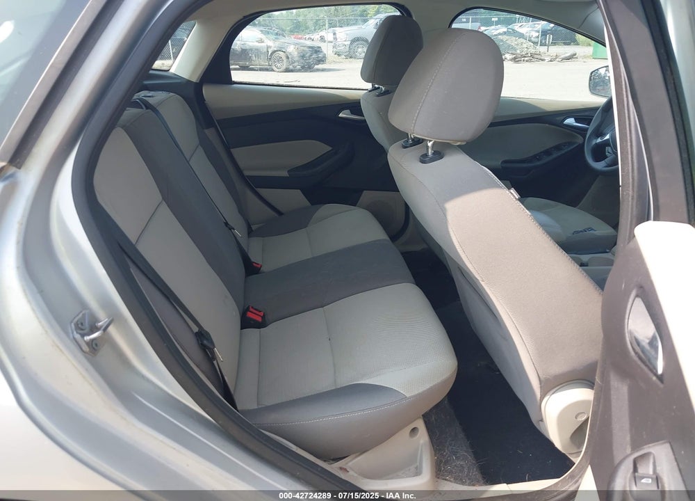 2013 FORD FOCUS VIN: 1FADP3K23DL137053