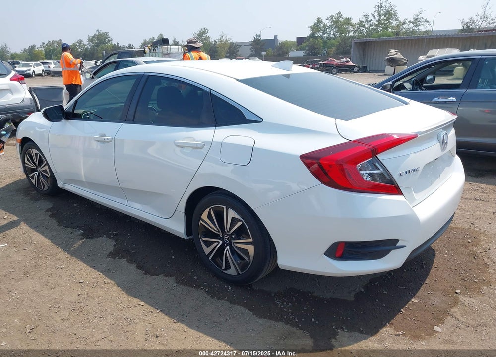2018 HONDA CIVIC EX-L VIN: JHMFC1F77JX022161