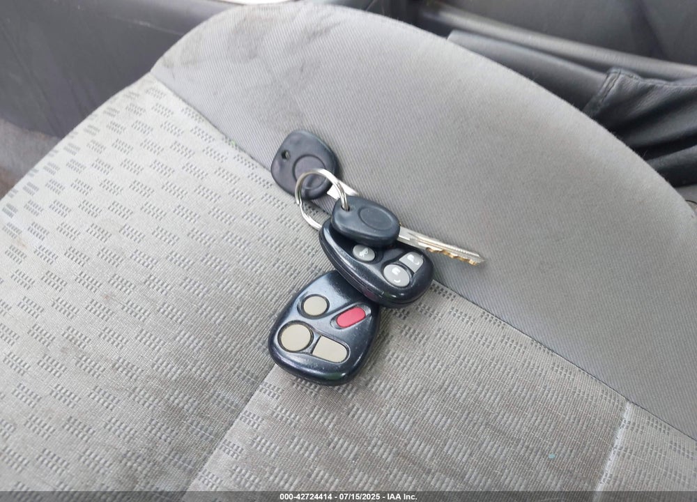 2007 SATURN ION 2 VIN: 1G8AJ55F57Z155803
