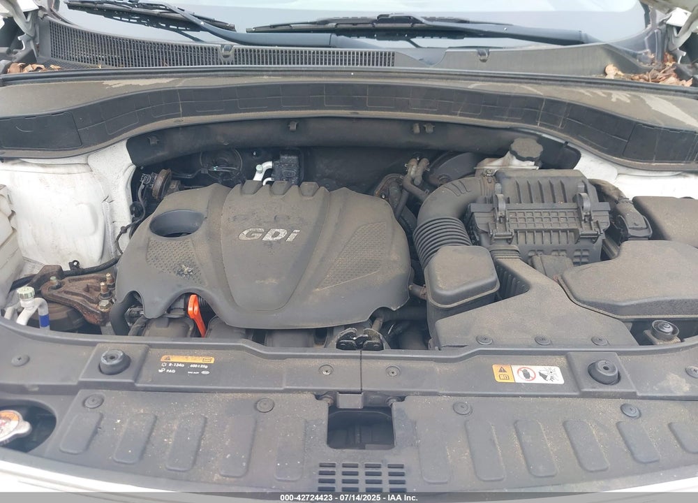 2015 KIA SORENTO LX VIN: 5XYKTCA6XFG616358
