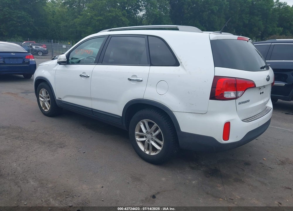 2015 KIA SORENTO LX VIN: 5XYKTCA6XFG616358