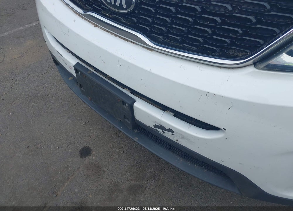 2015 KIA SORENTO LX VIN: 5XYKTCA6XFG616358