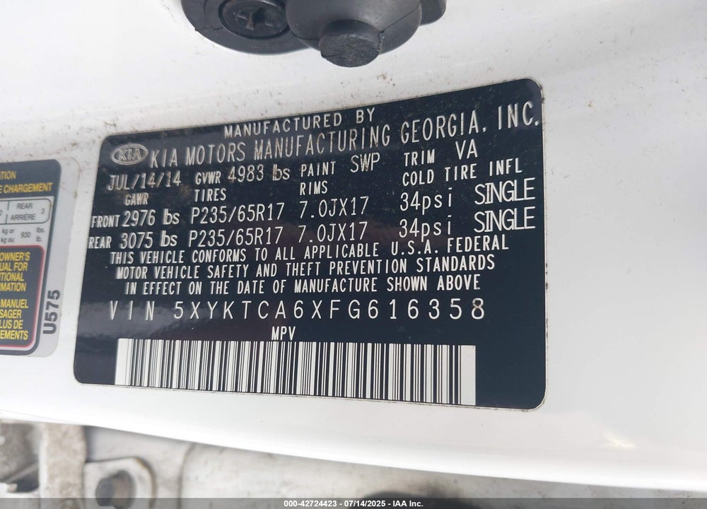 2015 KIA SORENTO LX VIN: 5XYKTCA6XFG616358