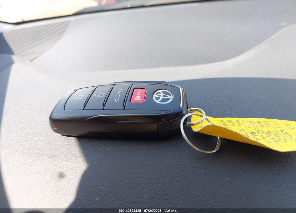 2024 TOYOTA COROLLA VIN: 5YFB4MDE2RP190915