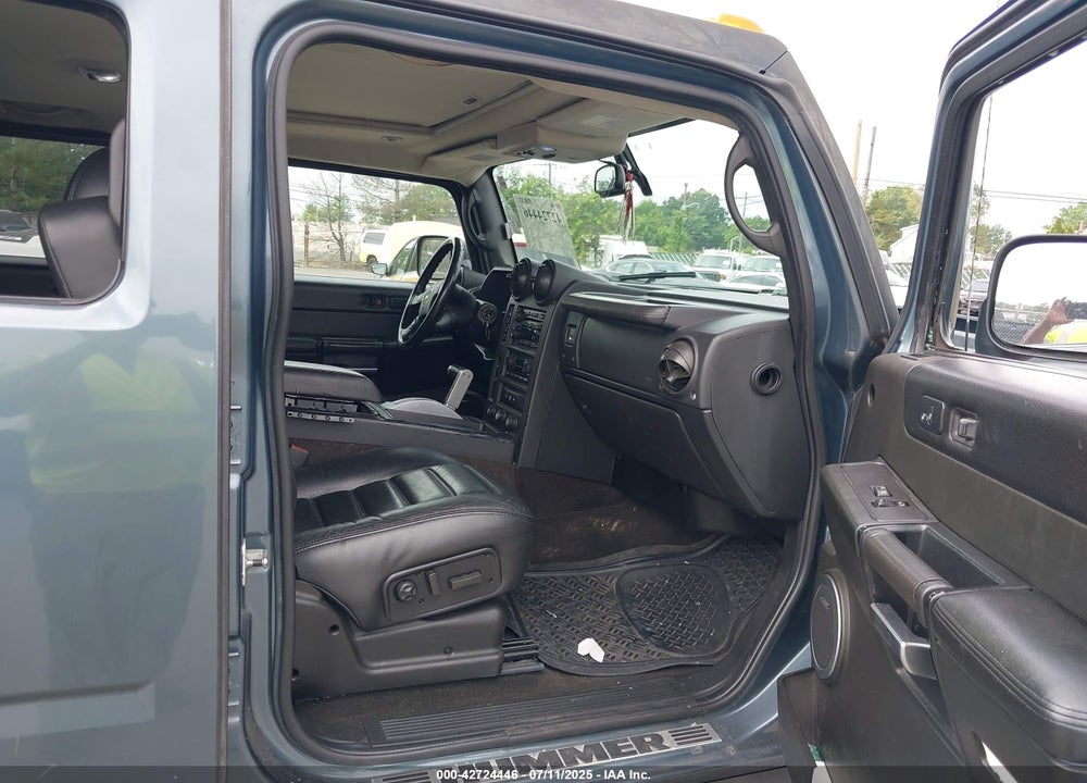 2007 HUMMER H2 VIN: 5GRGN23U07H104525