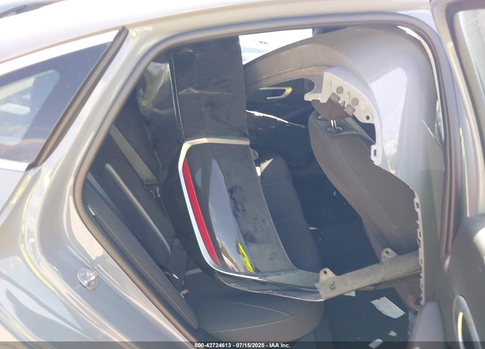 2025 HYUNDAI SONATA VIN: KMHL64JA3SA438353
