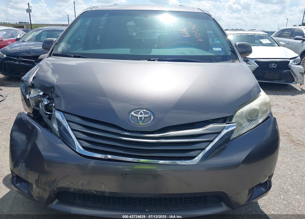 2014 TOYOTA SIENNA VIN: 5TDYK3DC0ES513076