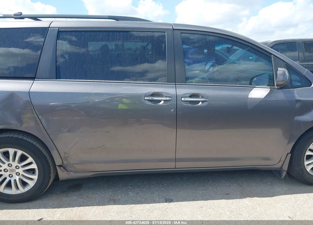 2014 TOYOTA SIENNA VIN: 5TDYK3DC0ES513076