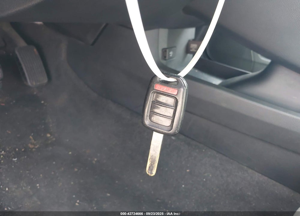 2017 HONDA CIVIC VIN: 2HGFC2F58HH517829