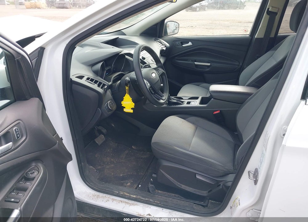 2017 FORD ESCAPE VIN: 1FMCU9GD6HUD61912