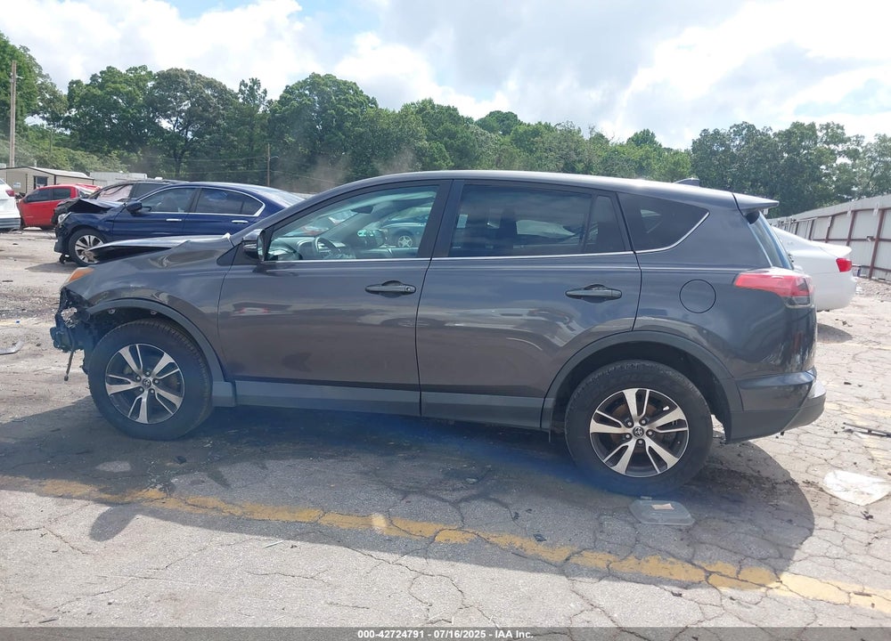 2018 TOYOTA RAV4 XLE VIN: 2T3WFREV4JW410508