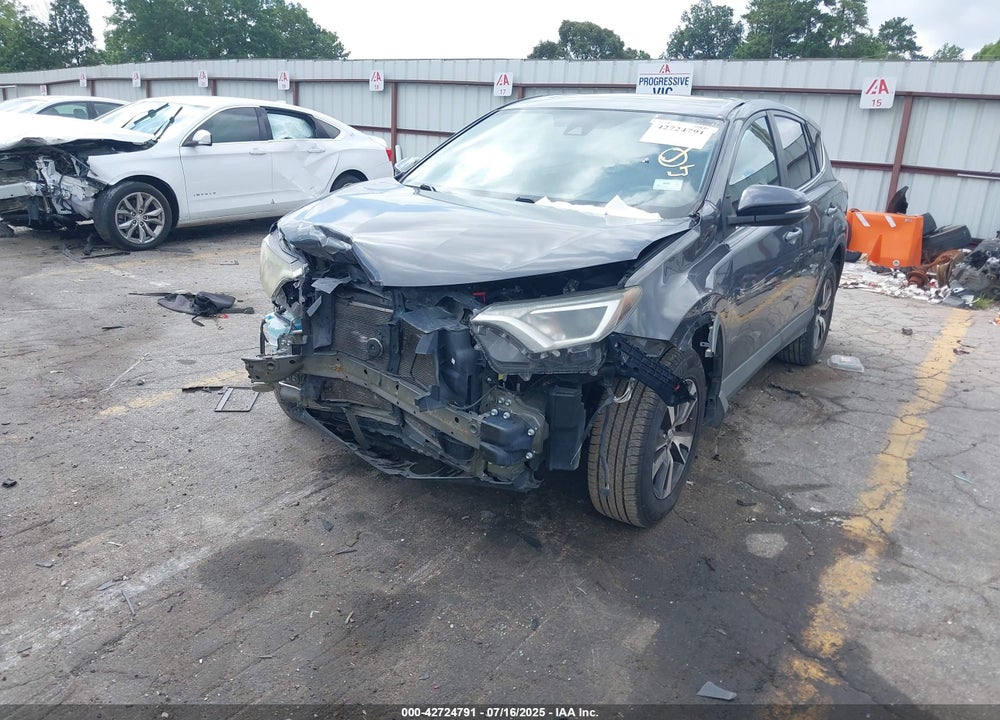 2018 TOYOTA RAV4 XLE VIN: 2T3WFREV4JW410508