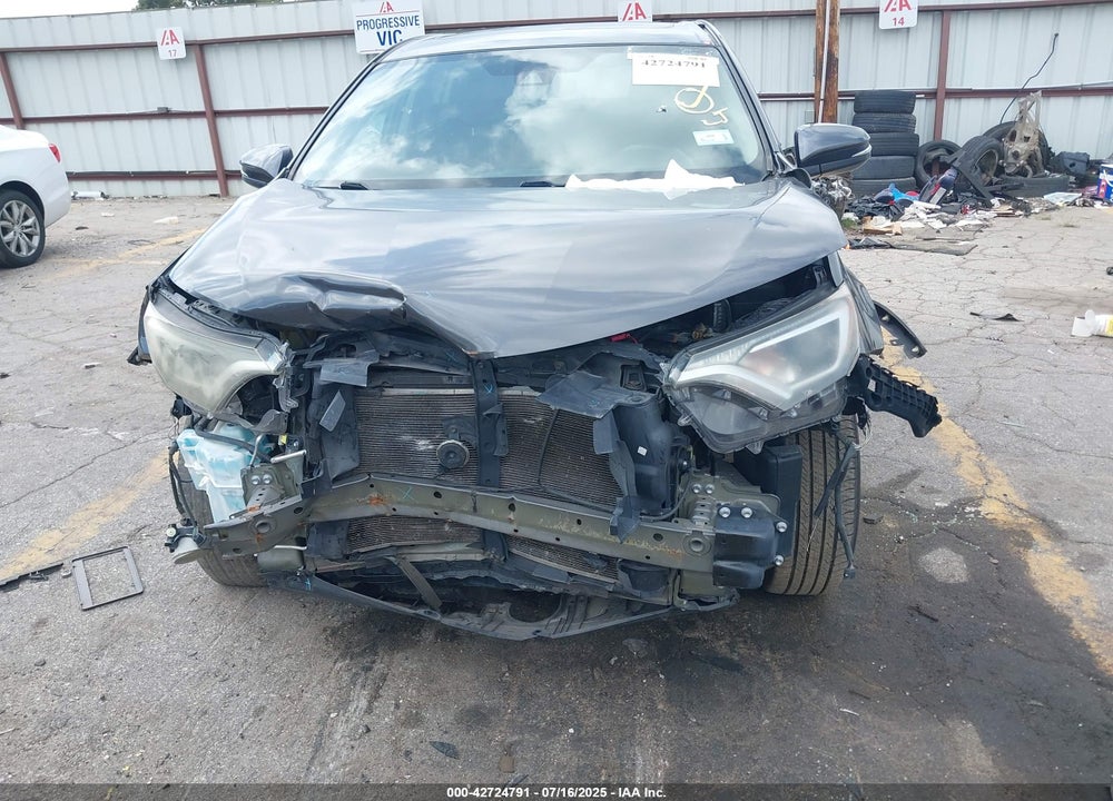 2018 TOYOTA RAV4 XLE VIN: 2T3WFREV4JW410508