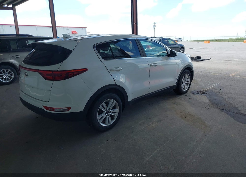 2017 KIA SPORTAGE VIN: KNDPM3ACXH7166610