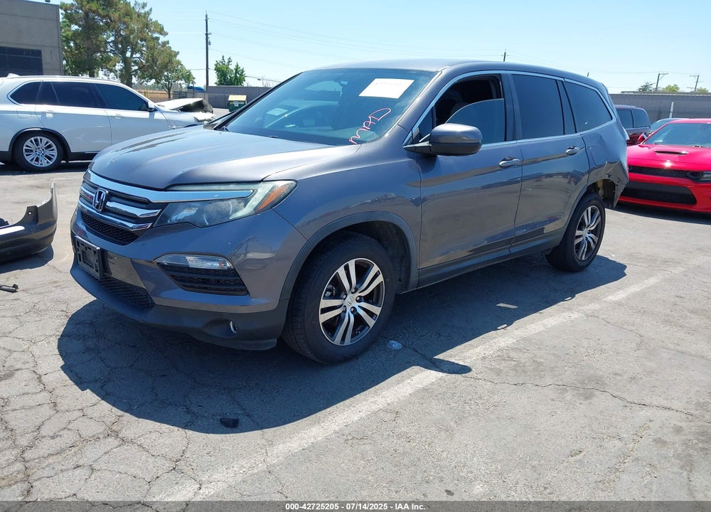 2017 HONDA PILOT VIN: 5FNYF5H37HB028596