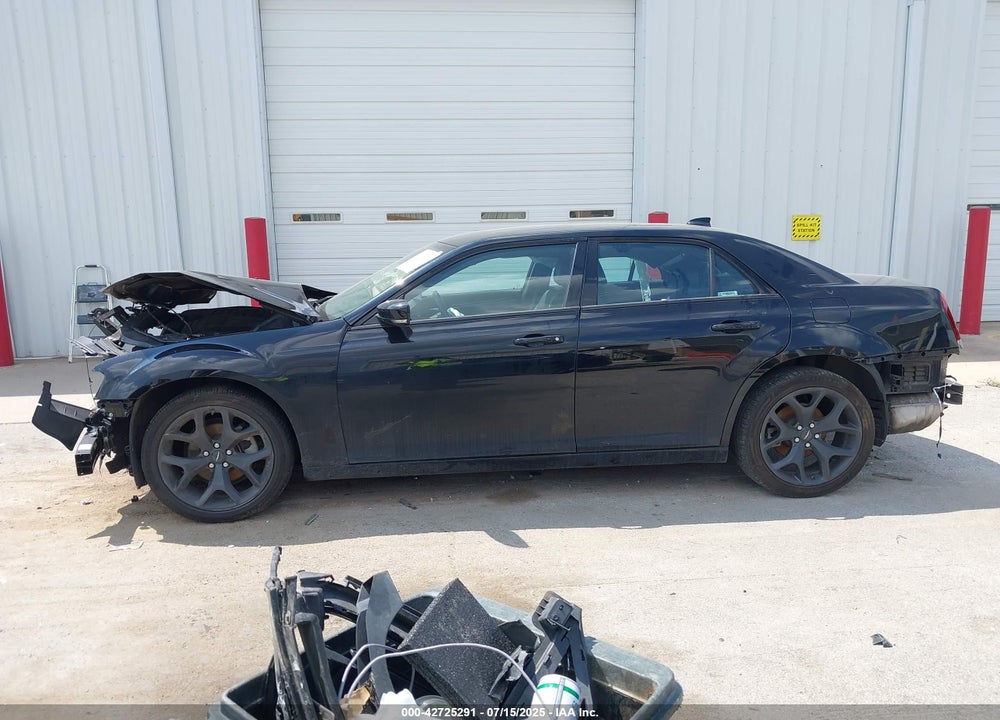 2023 CHRYSLER 300 VIN: 2C3CCABG9PH537464