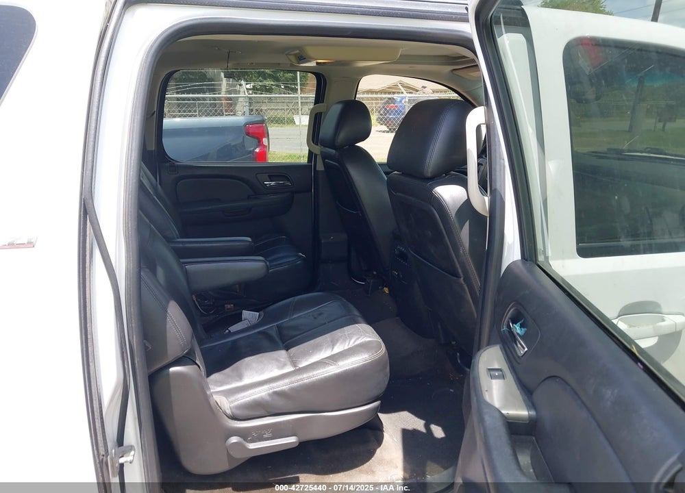 2013 CHEVROLET SUBURBAN 1500 VIN: 1GNSCJE07DR185476