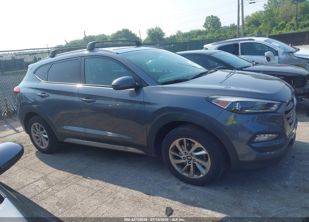 2016 HYUNDAI TUCSON VIN: KM8J3CA46GU188617