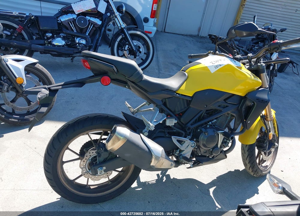 2024 HONDA CBF300 NA VIN: MLHNC5556R5400091