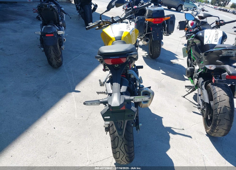 2024 HONDA CBF300 NA VIN: MLHNC5556R5400091