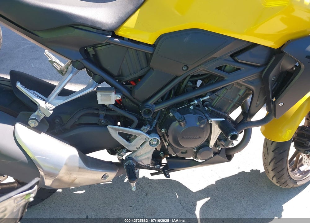 2024 HONDA CBF300 NA VIN: MLHNC5556R5400091