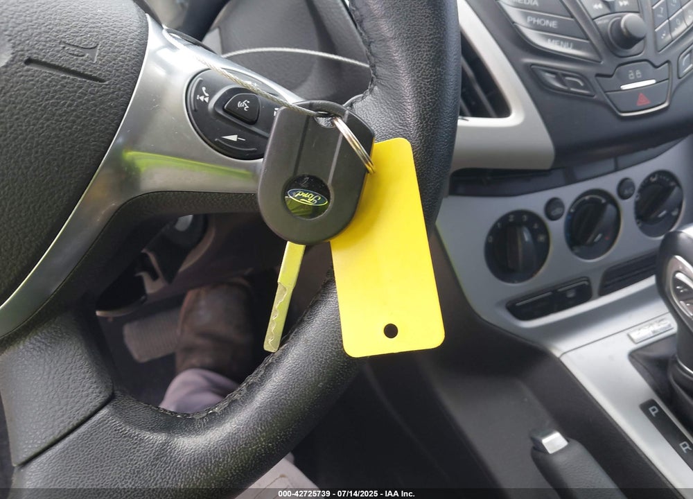 2014 FORD FOCUS VIN: 1FADP3K20EL422407