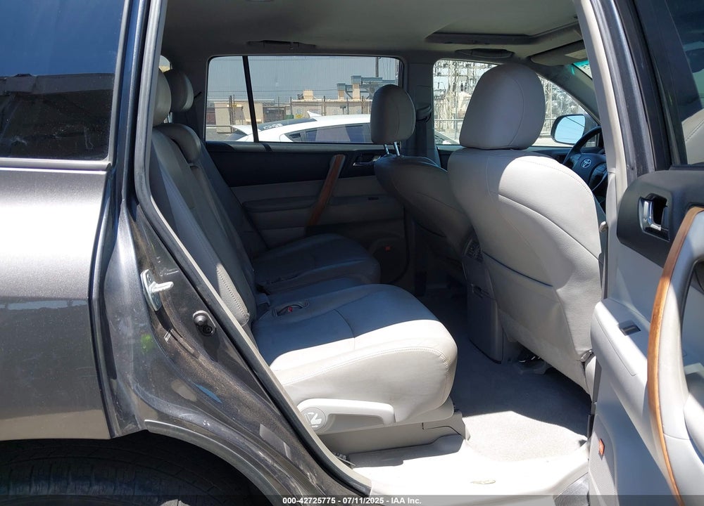2008 TOYOTA HIGHLANDER VIN: JTEDS42A682019253