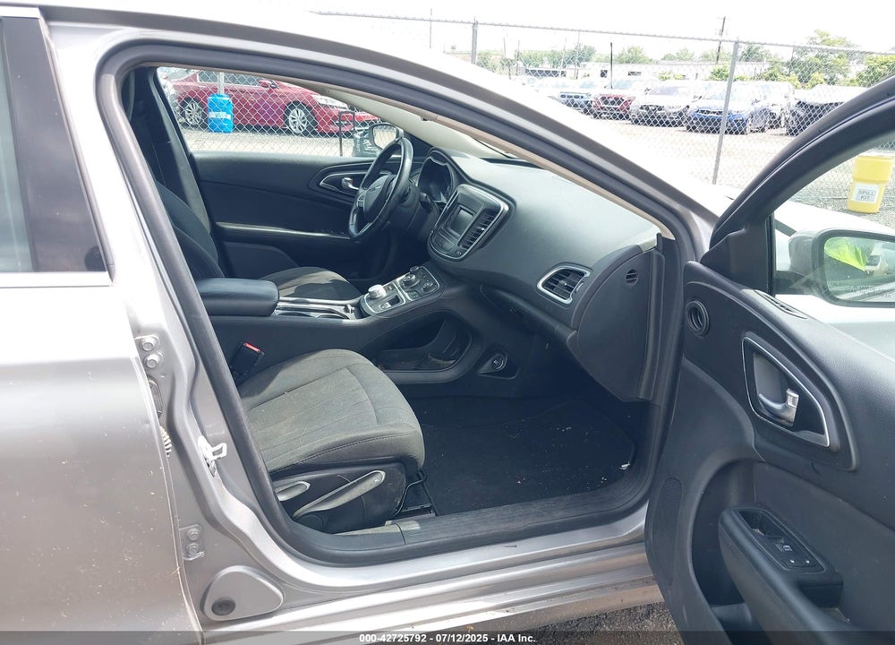 2016 CHRYSLER 200 LIMITED VIN: 1C3CCCAB3GN127350