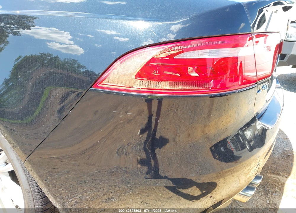 2017 JAGUAR XE VIN: SAJAJ4BN0HA956426