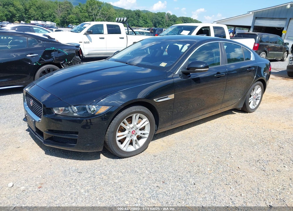 2017 JAGUAR XE VIN: SAJAJ4BN0HA956426