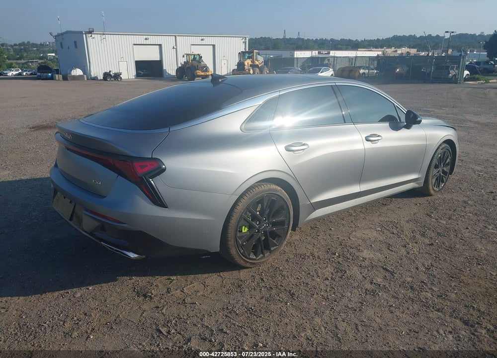 2025 KIA K5 VIN: KNAG44J8XS5340953