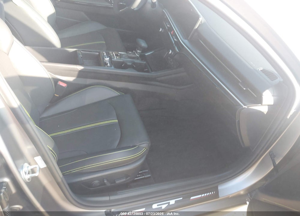 2025 KIA K5 VIN: KNAG44J8XS5340953