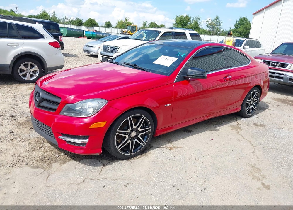 2013 MERCEDES-BENZ C CLASS VIN: WDDGJ4HB9DF963125