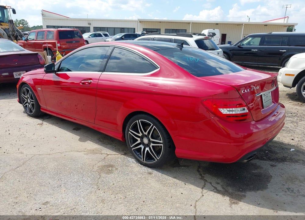 2013 MERCEDES-BENZ C CLASS VIN: WDDGJ4HB9DF963125