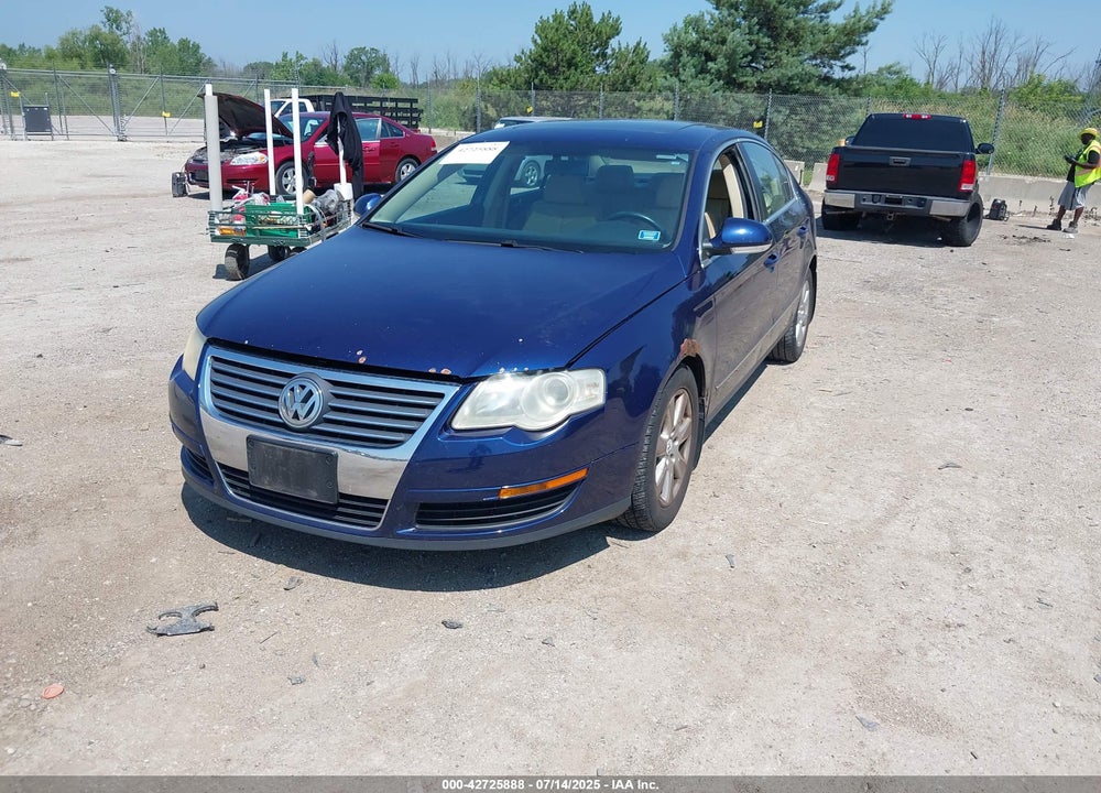 2007 VOLKSWAGEN PASSAT 2.0T VIN: WVWAK73C47P018306