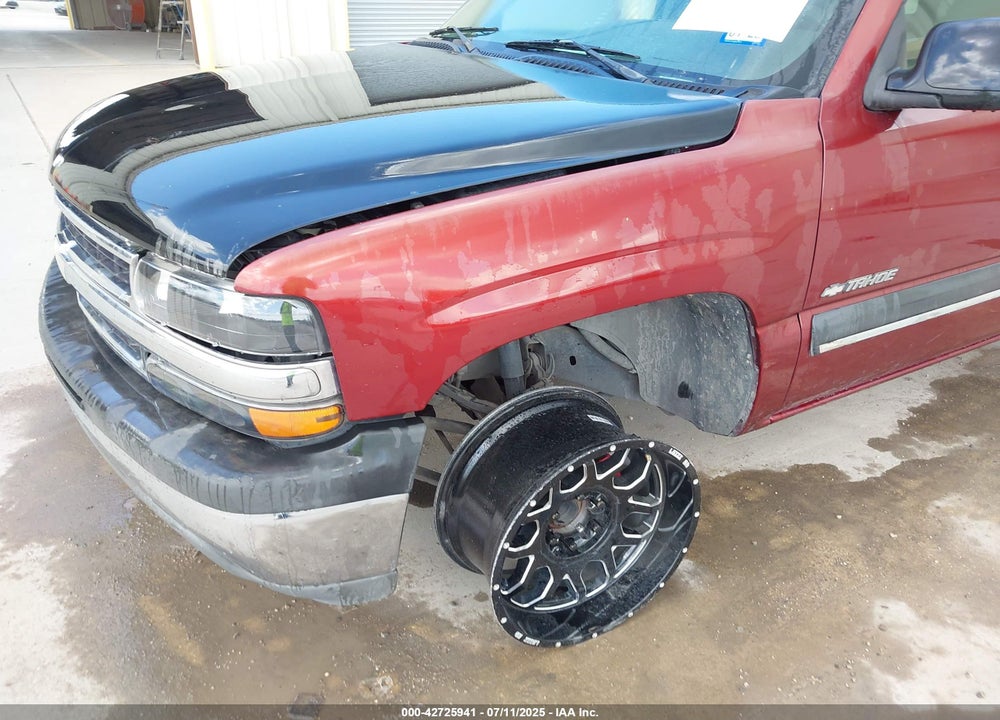 2003 CHEVROLET TAHOE LS VIN: 1GNEC13VX3R116646