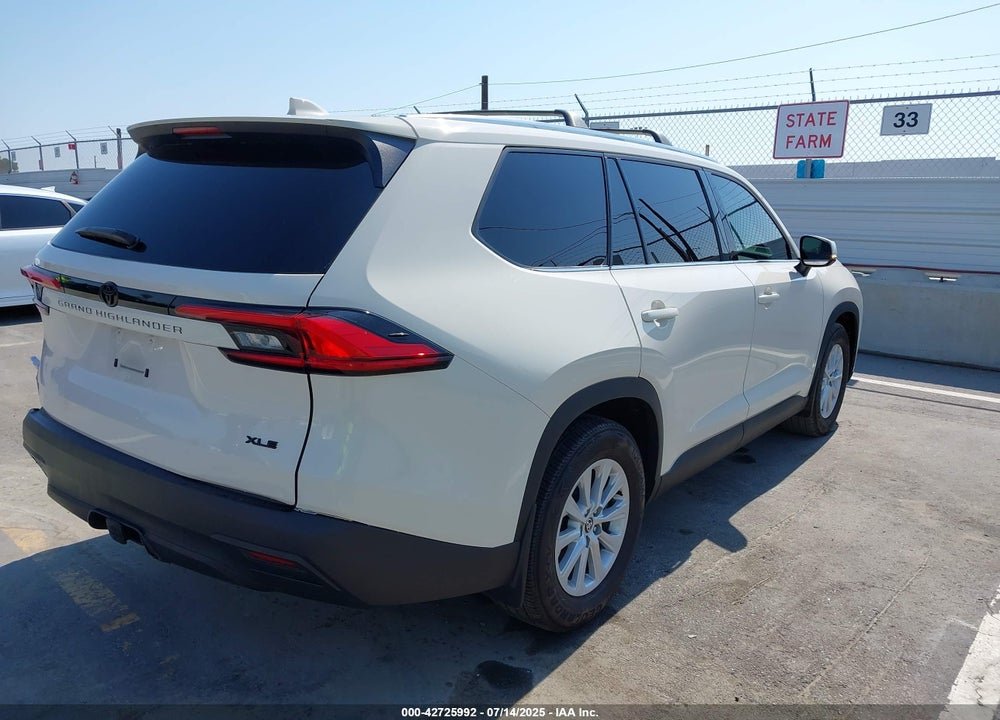 2024 TOYOTA HIGHLANDER VIN: 5TDAAAA55RS006422