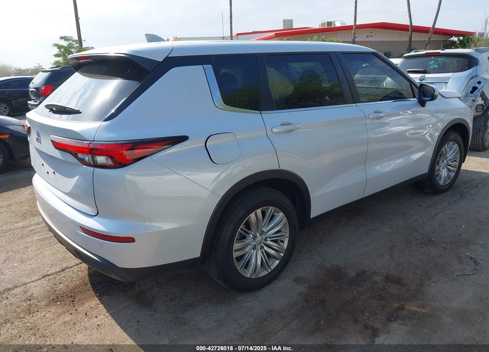 2024 MITSUBISHI OUTLANDER ES 2.5 2WD VIN: JA4J3UA88RZ090038