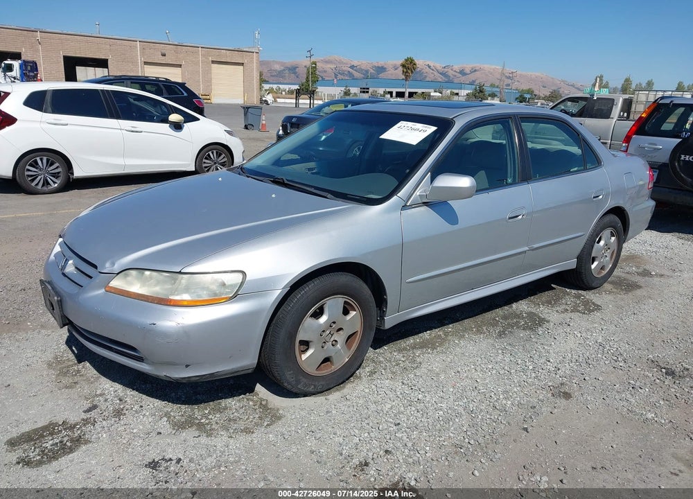 2001 HONDA ACCORD 3.0 EX VIN: 1HGCG16551A032697