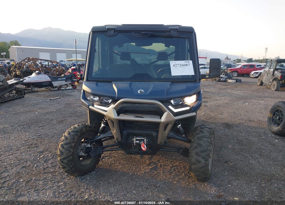 2025 CAN-AM DEFENDER MAX LIMITED CAB HD10/LONE STAR HD10 VIN: 3JBUUAX43SK022237